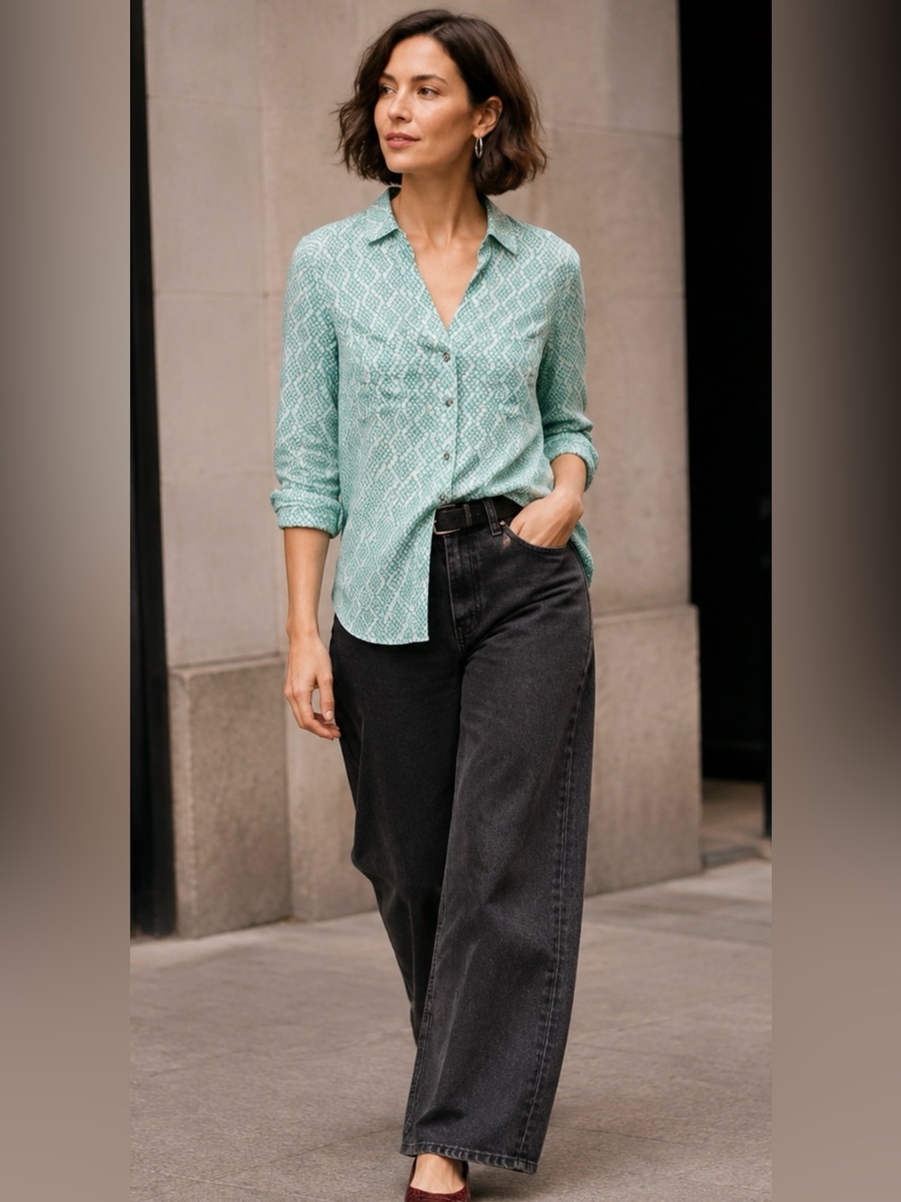 Maeve by Anthropologie green and white geometrical button down